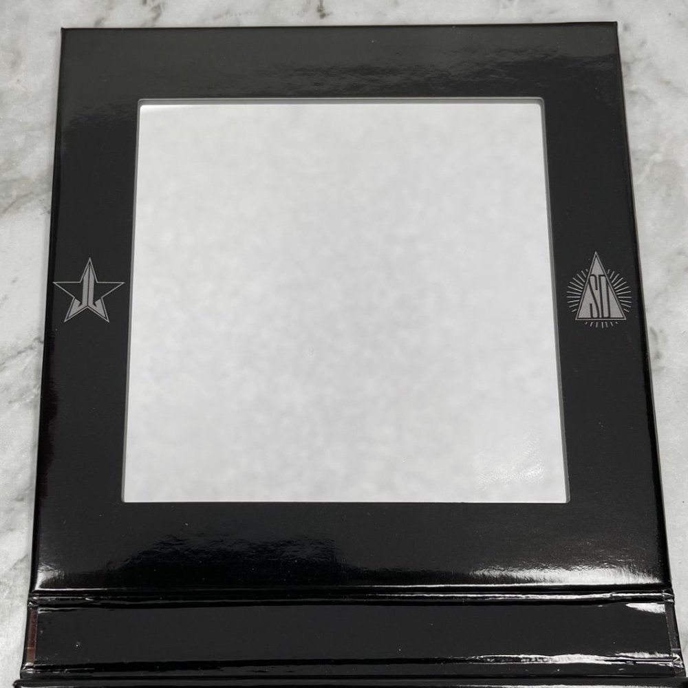 SOLD Jeffree Star Cosmetics Mini Controversy Palette - Picture 9 of 10